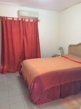 Hillside Apartments Kingstown Ngoại thất bức ảnh