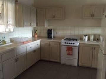 Hillside Apartments Kingstown Ngoại thất bức ảnh