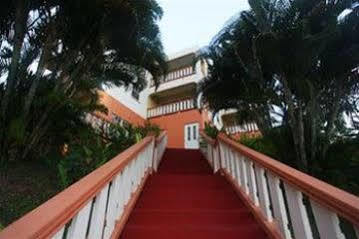Hillside Apartments Kingstown Ngoại thất bức ảnh